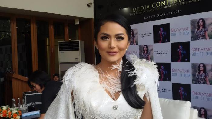 Beda Dari Anang Hermansyah, Begini Perayaan 'Sederhana' Ulang Tahun Diva Pop Indonesia