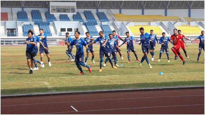 latihan-persib-bandung-di-stadion-sport-jabar-arcamanik-rabu-492019.jpg