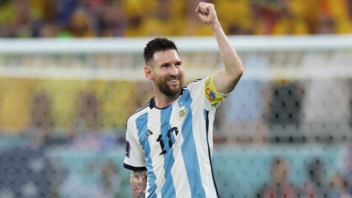lionel-messi-buat-argentina-unggul-atas-australia.jpg