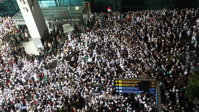 Hentikan Kegiatan FPI, Mahfud MD Ungkap Alasannya: Sejak Tanggal 20 Juni 2019, secara De Jure Bubar