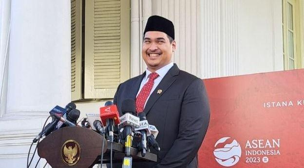 menpora-dito-ariotedjo-seusai-dilantik-oleh-presiden-joko-widodo-jokowi.jpg