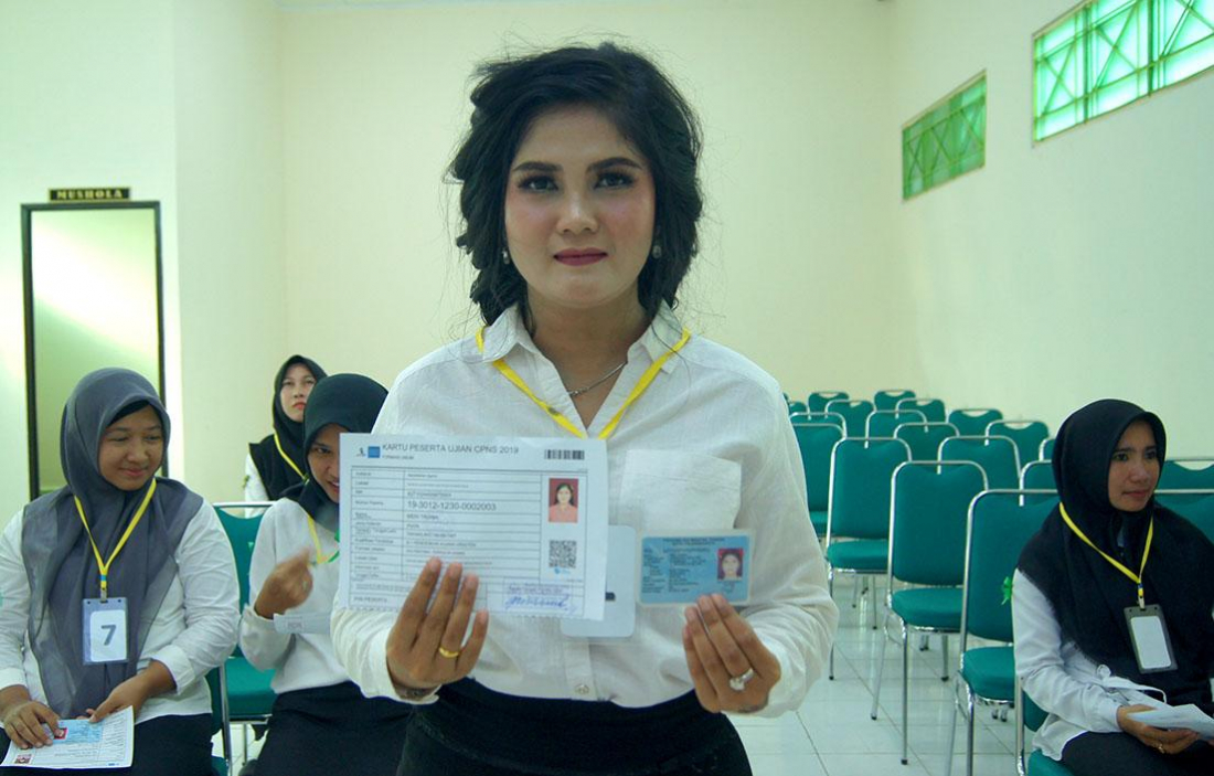 Kisah Peserta CPNS Kemenag yang Rela Tinggalkan Resepsi Perkawinannya, Masih Pakai Riasan Lengkap