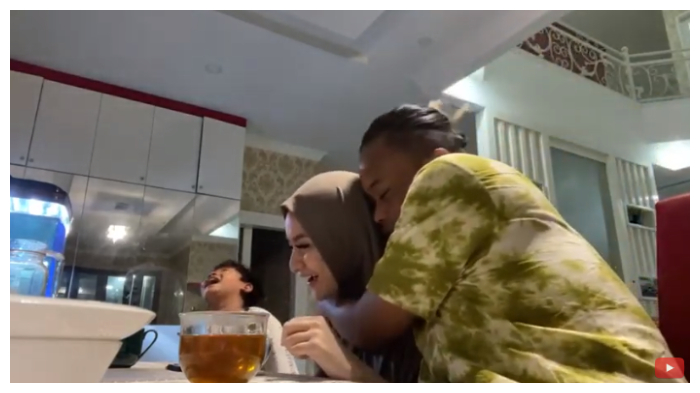 Sule Blak-blakan Ungkap Nathalie Holscher Sering Minta Dimandikan, Ferdi Terheran-heran: Emang Iya?