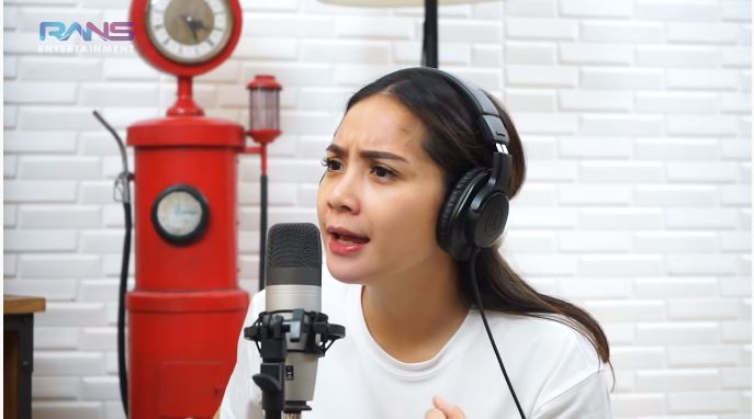 nagita-slavina-marah-pada-raffi-ahmad-yang-kembali-membahas-mengenai-poligami.jpg