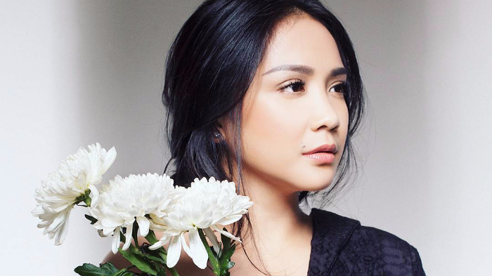 Nagita Slavina Pakai Sepatu Pumps, Harganya Bikin Nangis!