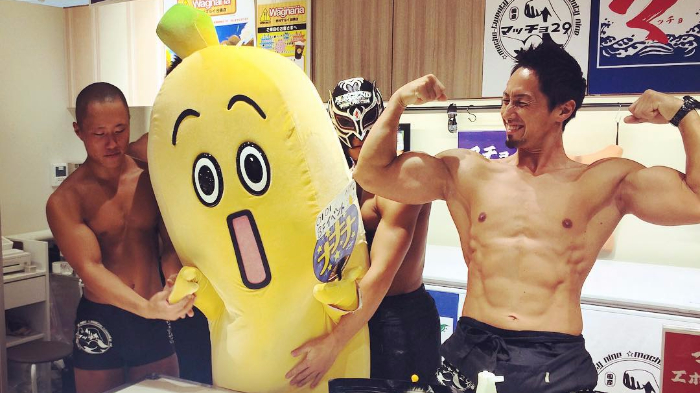 Kafe Ini Suguhkan Hal yang Tak Biasa, Dijamin Bikin Para Wanita Betah dan Nggak Mau Pulang!