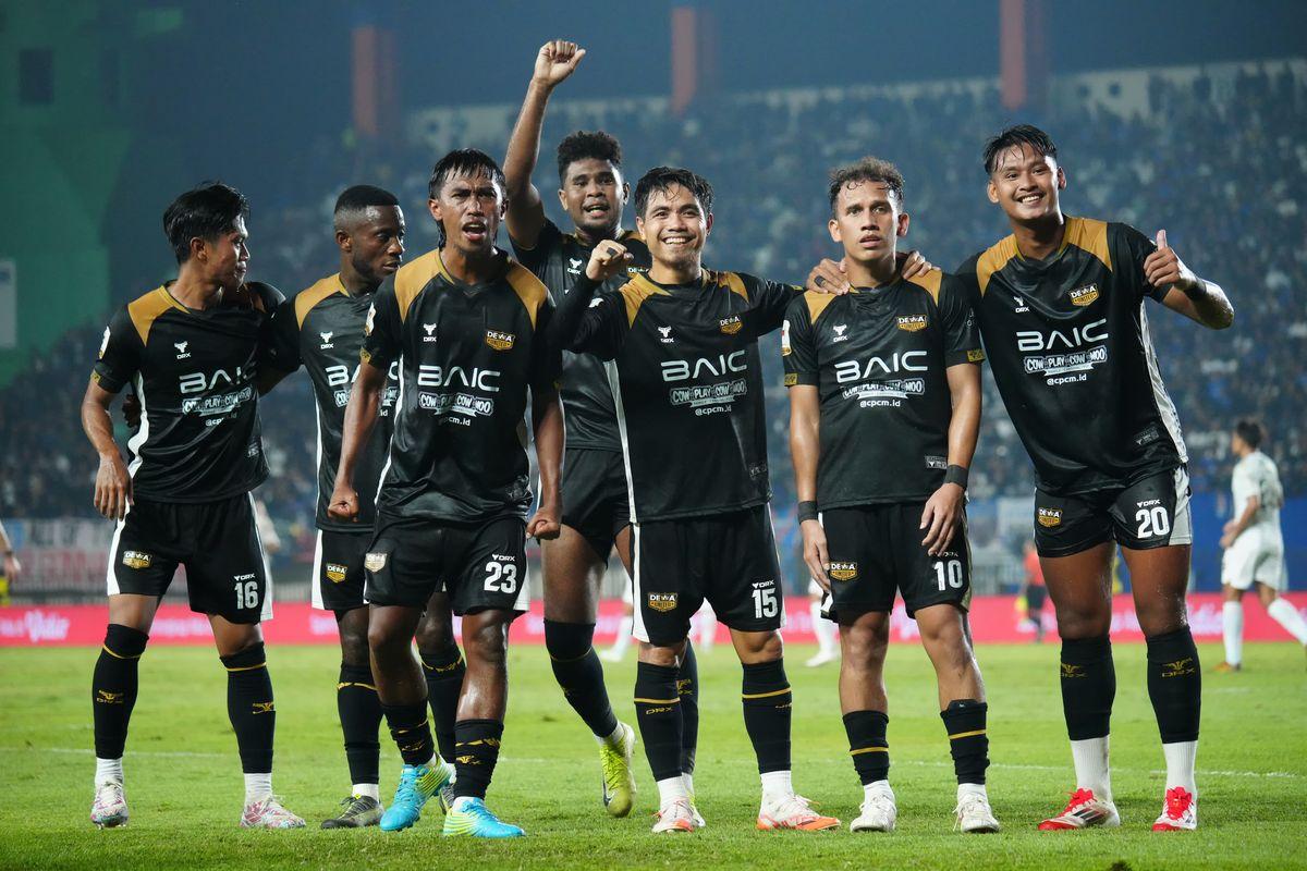 para-pemain-Dewa-United-usai-memaksa-hasil-imbang.jpg