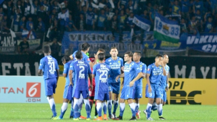 Ridwan Kamil Masuk Ruang Ganti, Persib Bandung Terancam Dapatkan Hukuman Berat