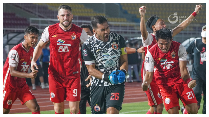 para-pemain-persija-jakarta-merayakan-kelolosannya-ke-final-piala-menpora-2021.jpg