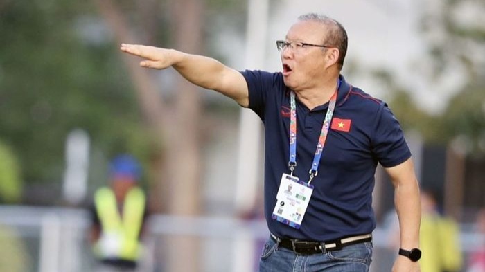 pelatih-timnas-u-22-vietnam-park-hang-seo-saat-tampil-di-sea-games-2019.jpg