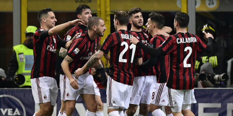 pemain-ac-milan-merayakan-gol-giacomo-bonaventura_20180221_203212.jpg