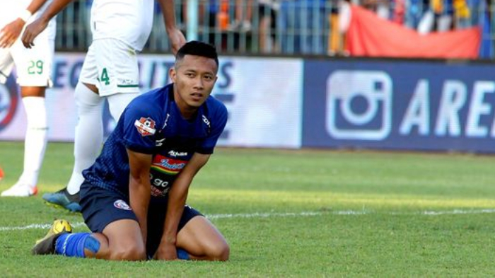 pemain-arema-fc-asal-malang-dendi-santoso.jpg