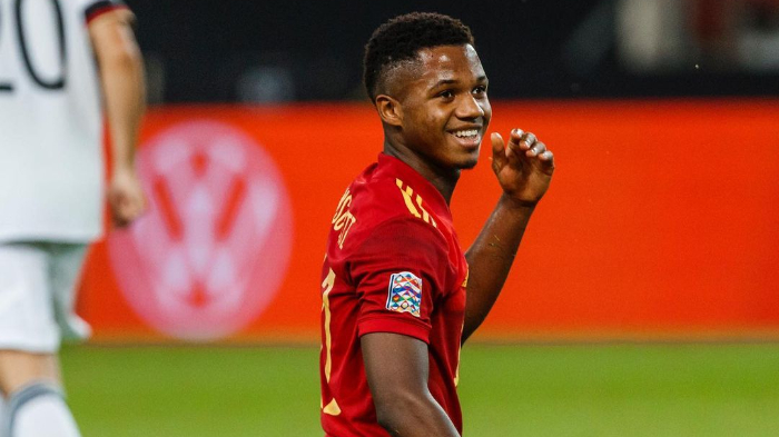 pemain-barcelona-ansu-fati-saat-memperkuat-timnas-spanyol.jpg