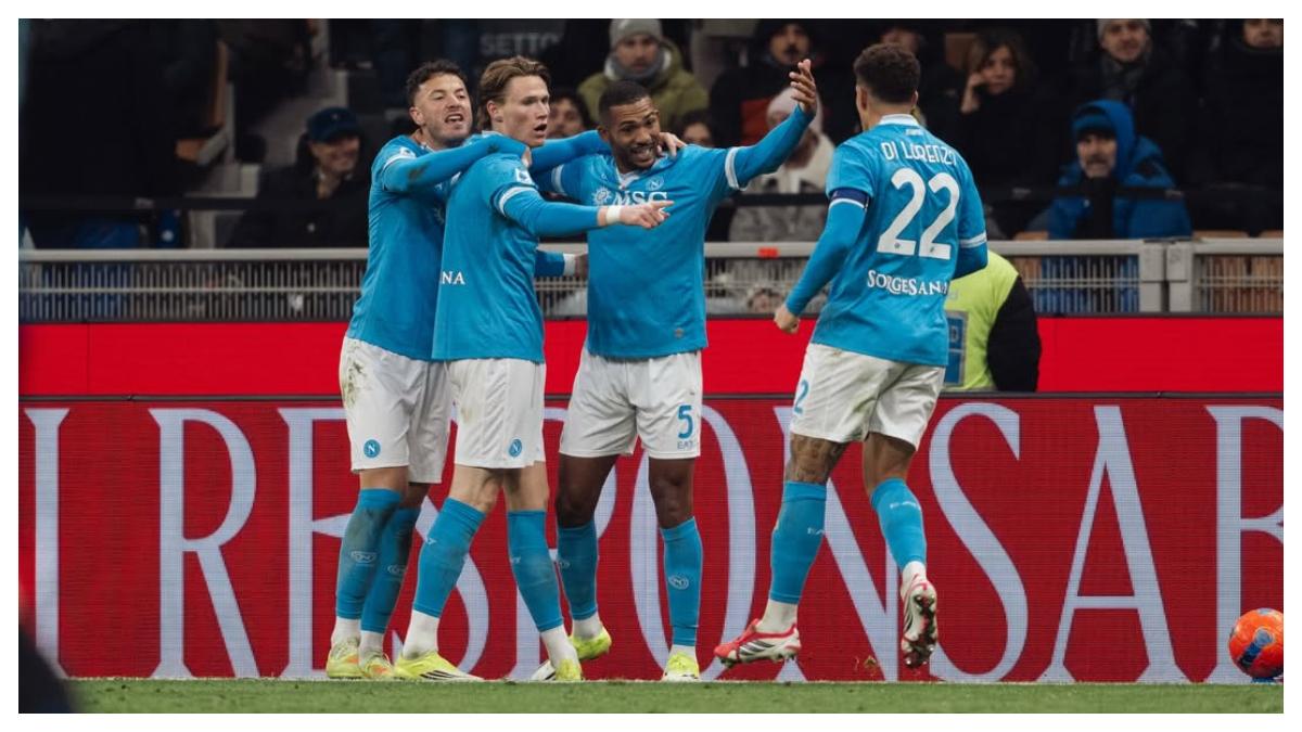 pemain-napoli-saat-melawan-inter-milan.jpg