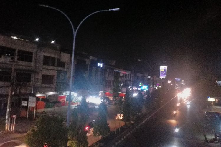 pemkot-pekanbaru-tunggak-tagihan-listrik-rp-9-miliar-sejumlah-lampu-jalan-dipadamkan-pln.jpg