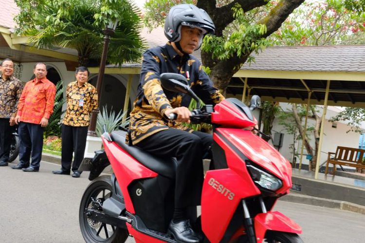 Beredar Hoaks M Nuh Pemenang Lelang Motor Listrik Jokowi Ditangkap, Polisi: Tidak Ada Penangkapan