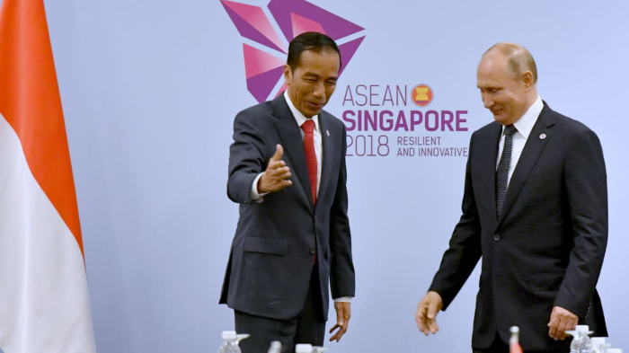presiden-jokowi-bert2-di-singapura-rabu-14112018.jpg