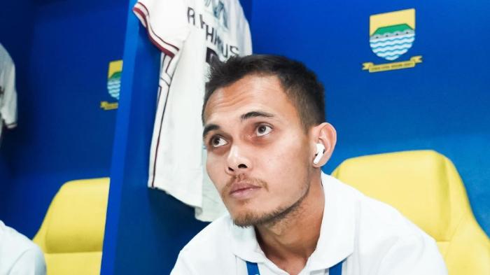 rezaldi-hehanusa-persib-2023-11.jpg
