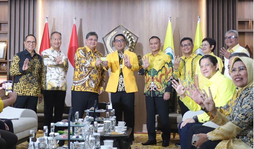 ridwan-kamil-bersama-ketum-partai-golkar-airlangga-hartarto.jpg