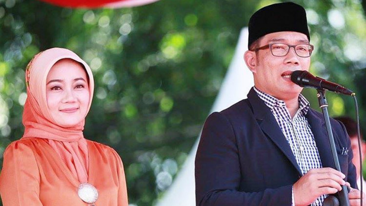 ridwan-kamil-dan-atalia-praratya_20170527_191743.jpg