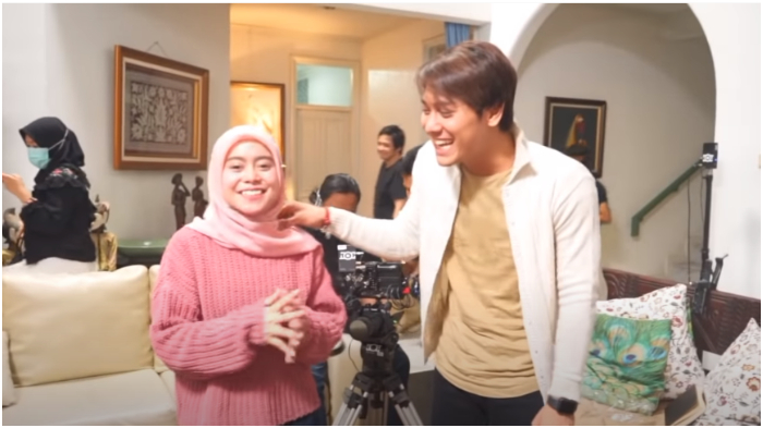 rizky-billar-dan-lesti-kejora-dalam-tayangan-youtube-rizky-billar-kamis-1382020.jpg