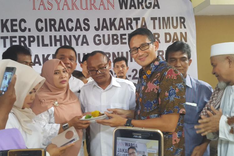 sandiaga-uno-rayakan-kemenangan_20170424_170416.jpg