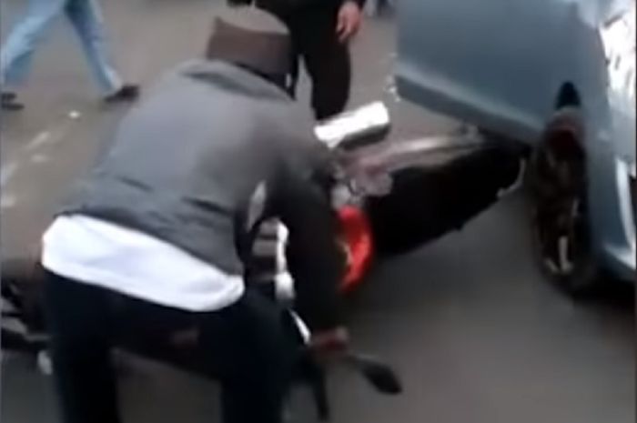 Kronologi Bentrokan di Pamulang, Bermula dari Penarikan Mobil oleh Debt Collector, Lihat Videonya