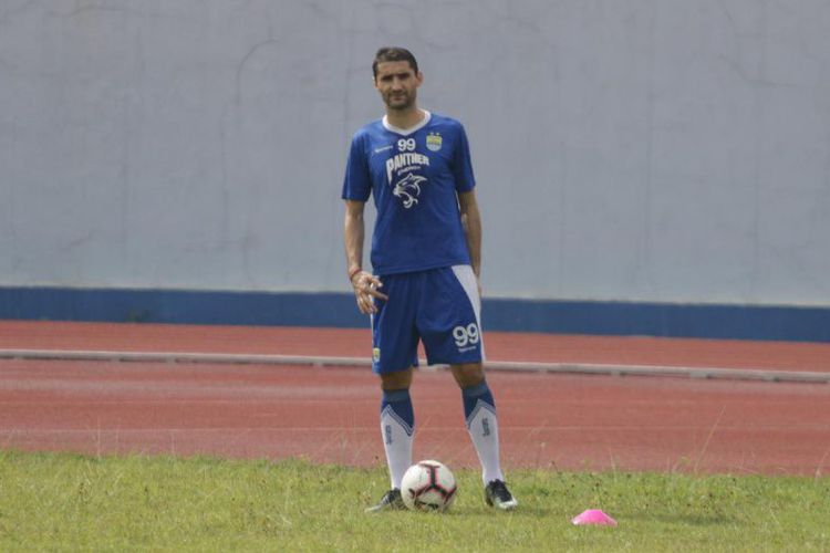 srdjan-lopicic-persib-bandung.jpg