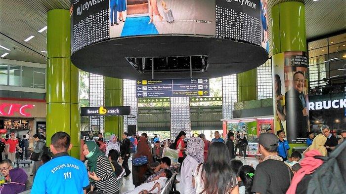 stasiun-gambir.jpg