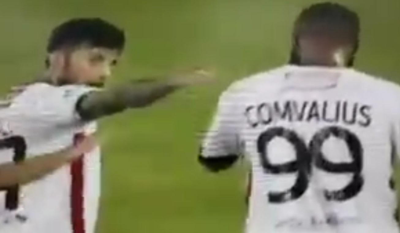 Baku Hantam dan Cetak Gol Kerja Sama, Perkelahian Lilipaly dan Comvalius Hanya Drama? Ini Faktanya!