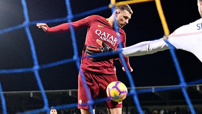 striker-as-roma-edin-dzeko.jpg
