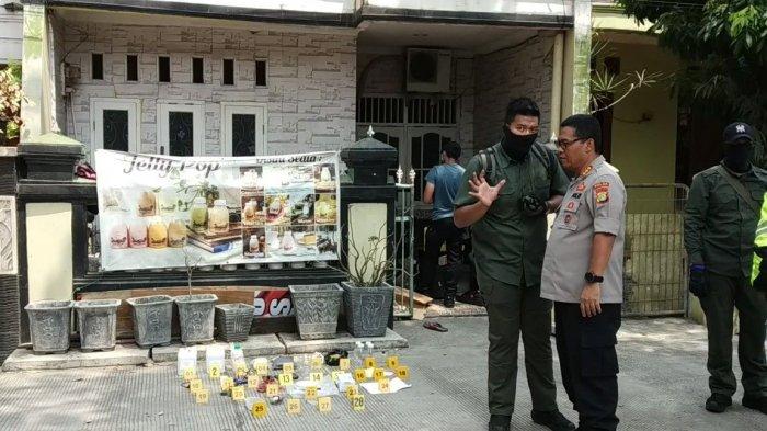 suasana-penggerebekan-rumah-terduga-teroris-di-jalan-belibis-cilincing.jpg