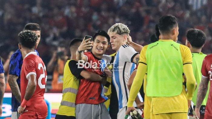 suporter-garnacho-laga-timnas-indonesia-vs-argentina.jpg