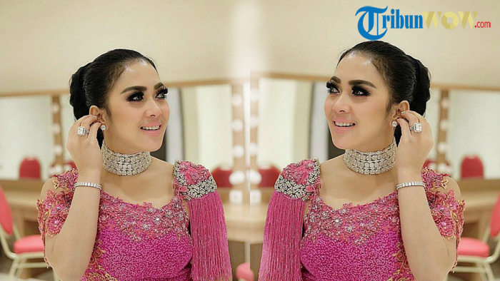 Beredar Potret Muka Polos Syahrini Tanpa Bulu Mata saat Bangun Tidur, Tetep Cetar Membahana Nggak?