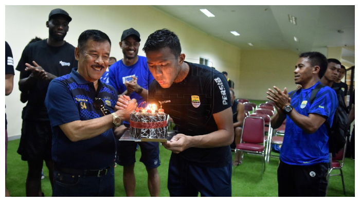 Persib Bandung Vs PSS Sleman, Harapan Teja Paku Alam untuk Kado Ulang Tahunnya dan Maung Bandung