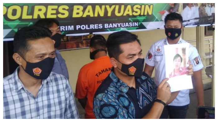 tersangka-an-19-saat-dihadirkan-dalam-gelar-perkara-di-polres-banyuasin.jpg