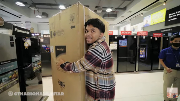 thariq-telah-menemukan-kulkas-untuk-gala.jpg