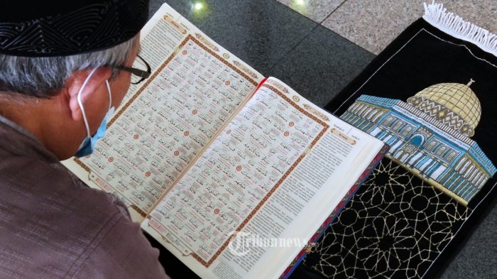 umat-islam-membaca-alquran.jpg
