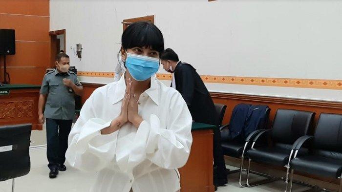 vanessa-angel-jalani-sidang-kasus-kepemilikan-dan-penyalahgunaan-psikotropikasfa.jpg