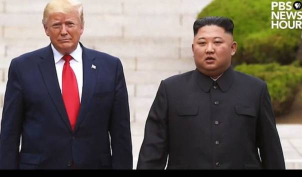 video-donald-trump-dan-kim-jong-un-yang-dipasang-saat-konvensi-partai-demokrat.jpg