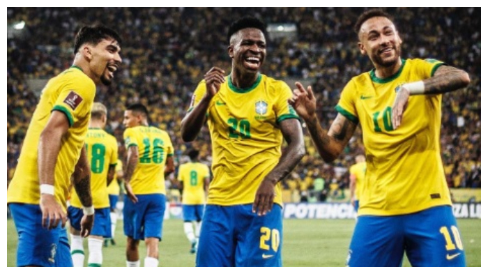 vinicius-jr-dipastikan-tampil-di-piala-dunia-2022-dan-geser-posisi-neymar.jpg