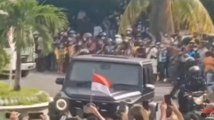 viral-video-kunjungan-presiden-joko-widodo-jokowi-di-maumere.jpg