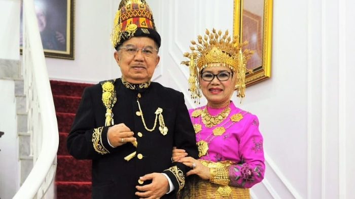 wakil-presiden-ri-jusuf-kalla-dan-mufidah-jusuf-kalla.jpg