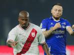 Cuplikan-laga-Persis-Solo-kontra-Persib-Bandung-1.jpg
