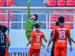 Cuplikan-pertandingan-Kendal-Tornado-FC-vs-Persela-Lamongan.jpg