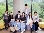 FILM-BARU-Para-pemain-dari-serial-Netflix-All-of-Us-Are-Dead.jpg