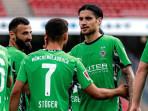 Foto-Kevin-Diks-bersama-skuad-Borussia-Mönchengladbach.jpg