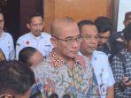Ketua-KPU-Hasyim-Asyari-saat-ditemui-di-Hotel-Merlyn-Park.jpg