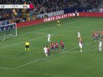 Maarten-Paes-saat-Menepis-Penalti-LA-Galaxy.jpg