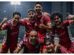 Para-pemain-Tanjong-Pagar-melakukan-seleberasi.jpg